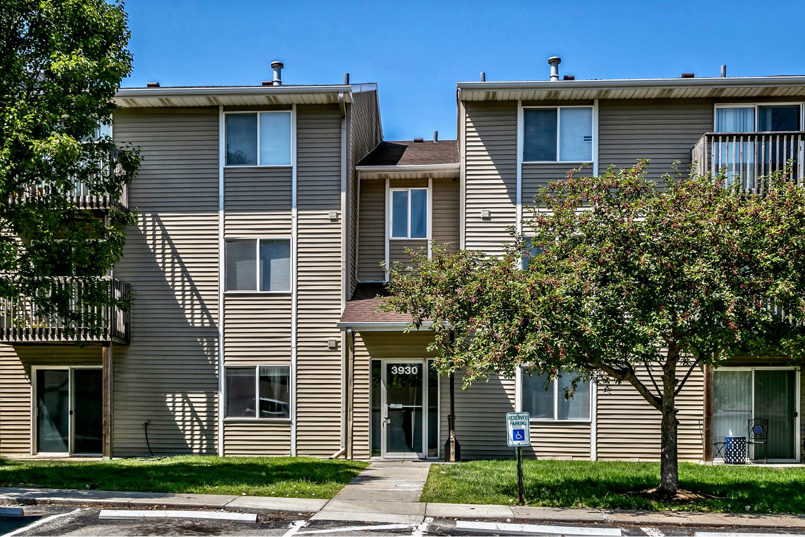 Fox Valley Apartments Apartments in Omaha, NE